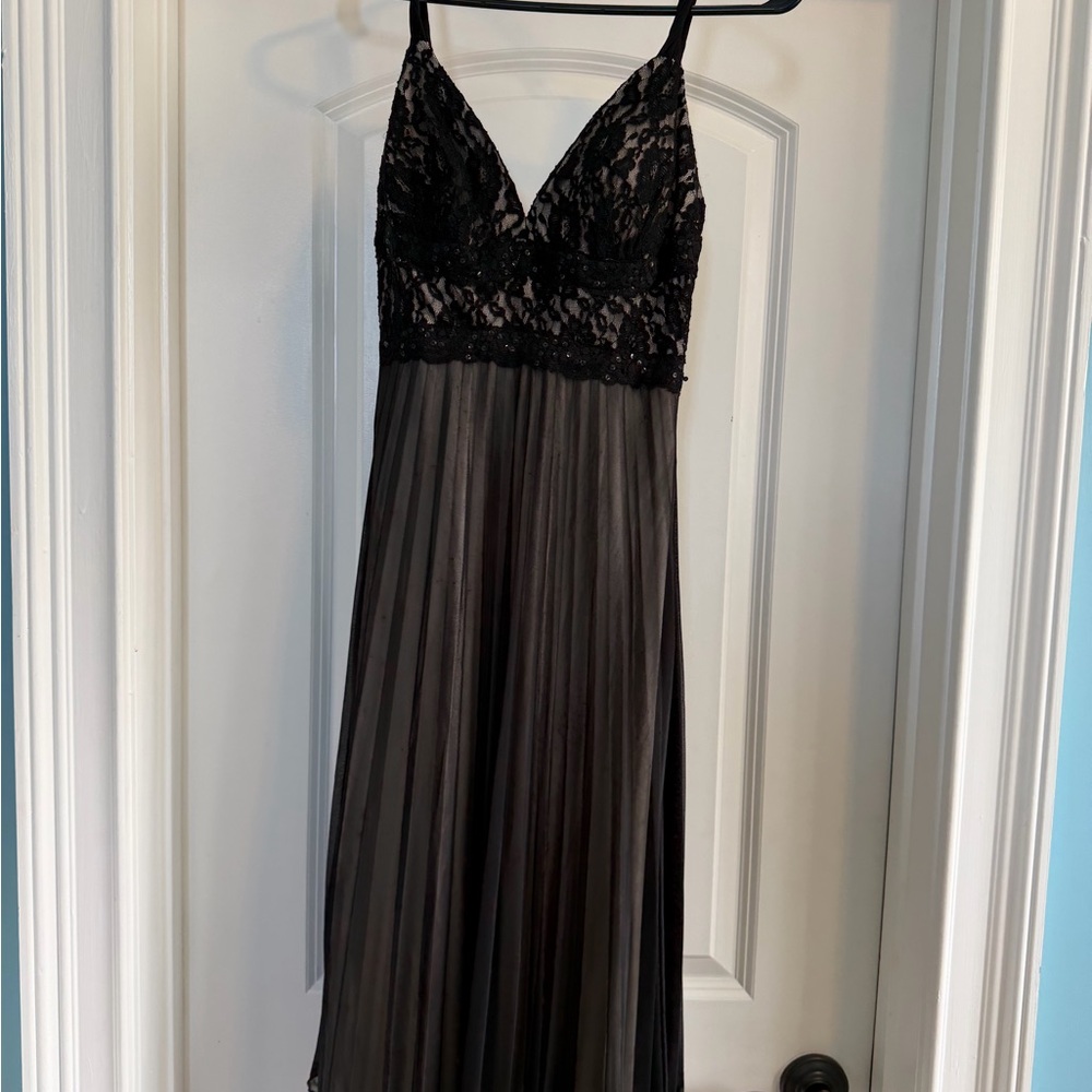 Betsy & Adam Cream & Black Dress